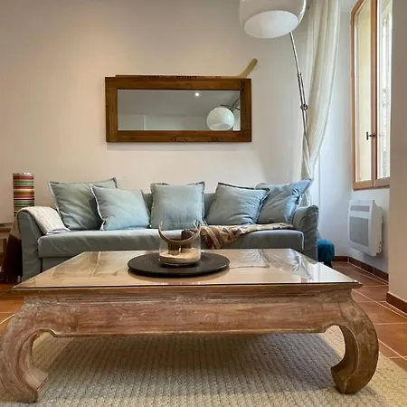 Apartamento 1 Bed With Private Courtyard *