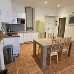 1 Bed With Private Courtyard Appartamento Antibes