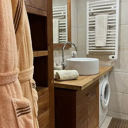 شقة 1 Bed With Private Courtyard *