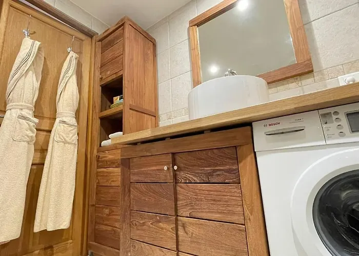 1 Bed With Private Courtyard